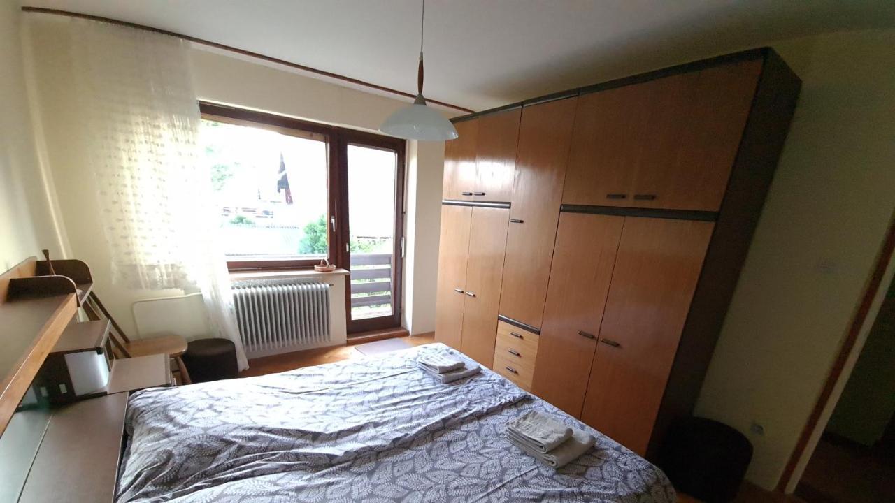 Apartment Ajdna Zirovnica Buitenkant foto