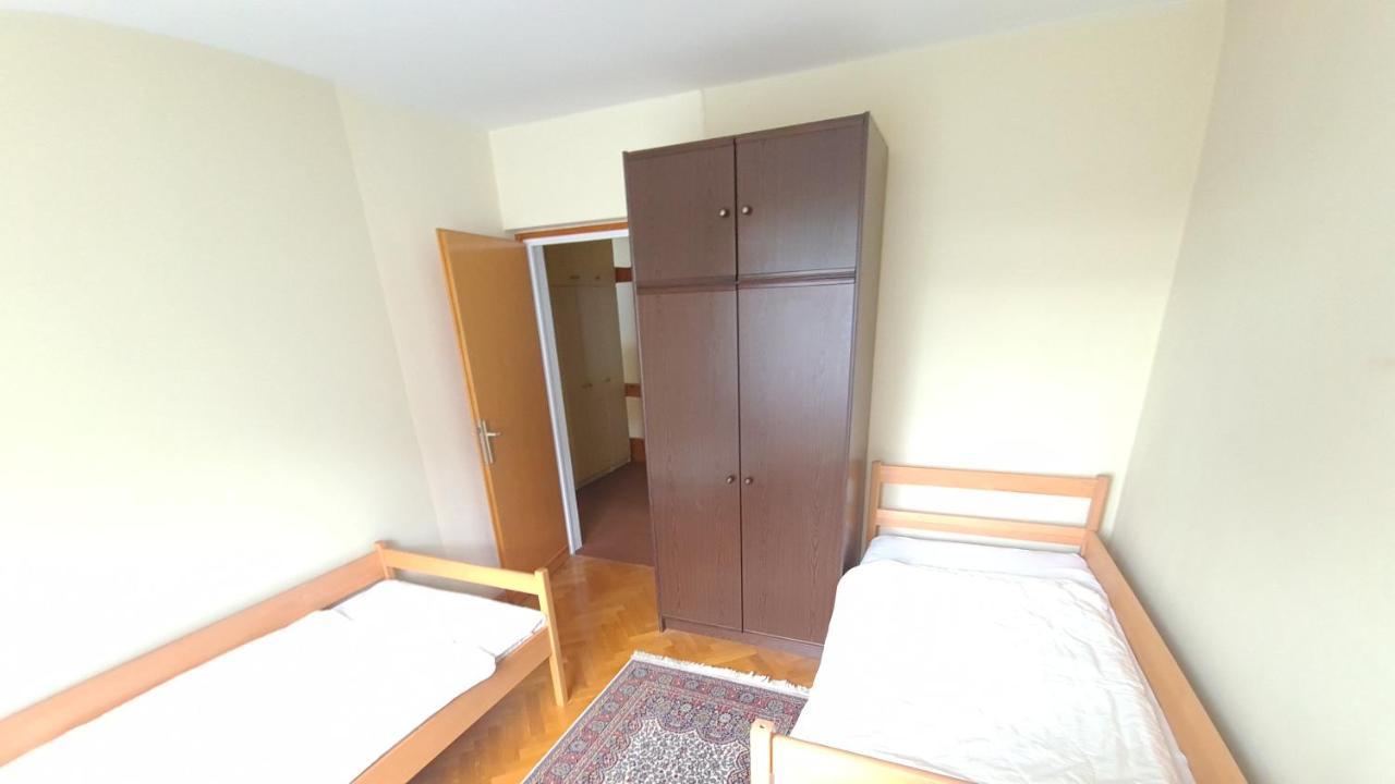 Apartment Ajdna Zirovnica Buitenkant foto